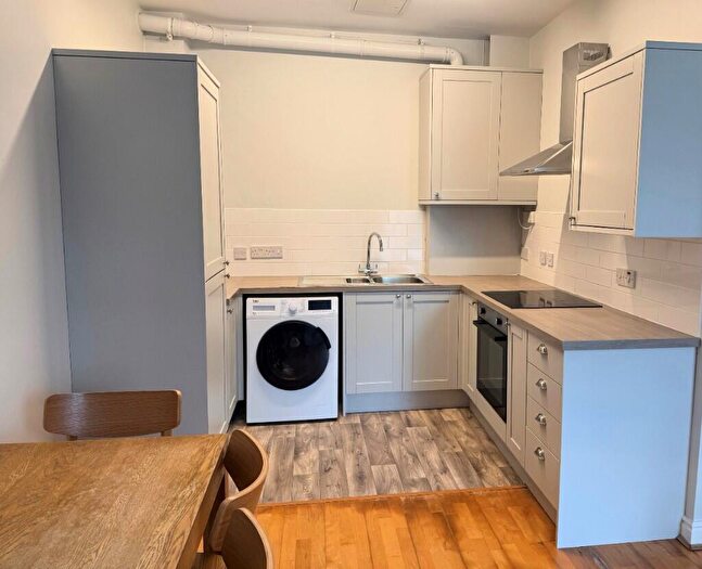 2 Bedroom Apartment To Rent In Arch View Crescent, Liverpool, Merseyside, L1