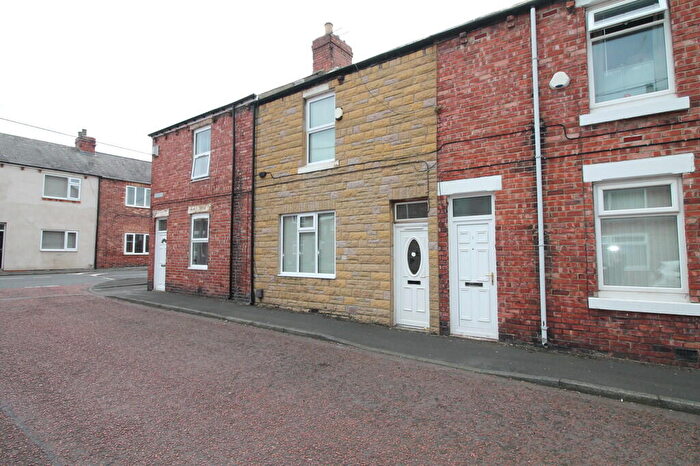 2 Bedroom Terraced House For Sale In King Street, Birtley, County Durham, DH3