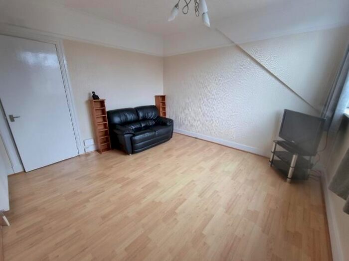 1 Bedroom Flat To Rent In Hartington Road, Aberdeen, AB10