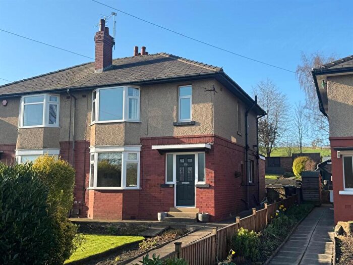 3 Bedroom House For Sale In Bradford Road, Cleckheaton, BD19