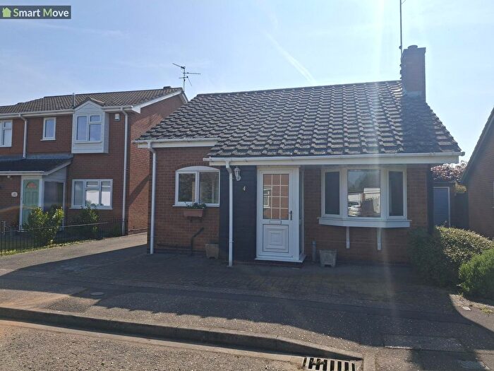 2 Bedroom Detached Bungalow To Rent In Cheltenham Close, Peterborough, Cambridgeshire., PE1
