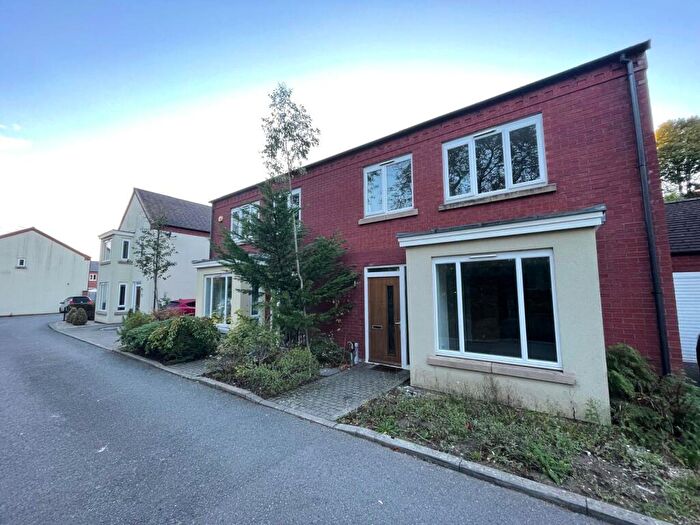 4 Bedroom Semi-Detached House To Rent In Cofton Park Drive, Rednal, Birmingham, West Midlands, B45