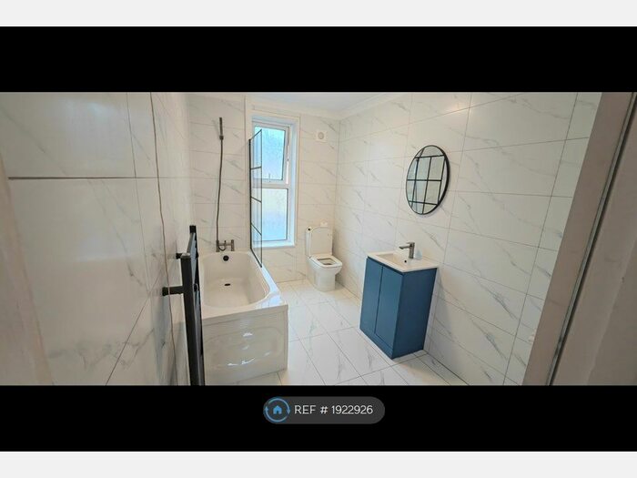 4 Bedroom End Of Terrace House To Rent In Coppins Road, Clacton-On-Sea, CO15