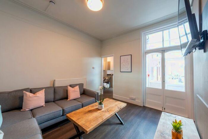 6 Bedroom Terraced House To Rent In Mount Pleasant Road, Exeter, EX4