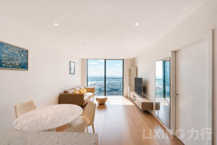 1 Bedroom Flat For Sale In Hampton Tower, Marsh Wall, Canary Wharf, E14
