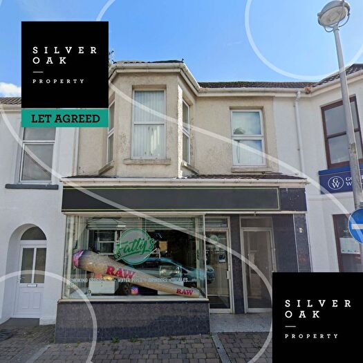 2 Bedroom Flat To Rent In First Floor Flat, John Street, Llanelli, Carmarthenshire, SA15