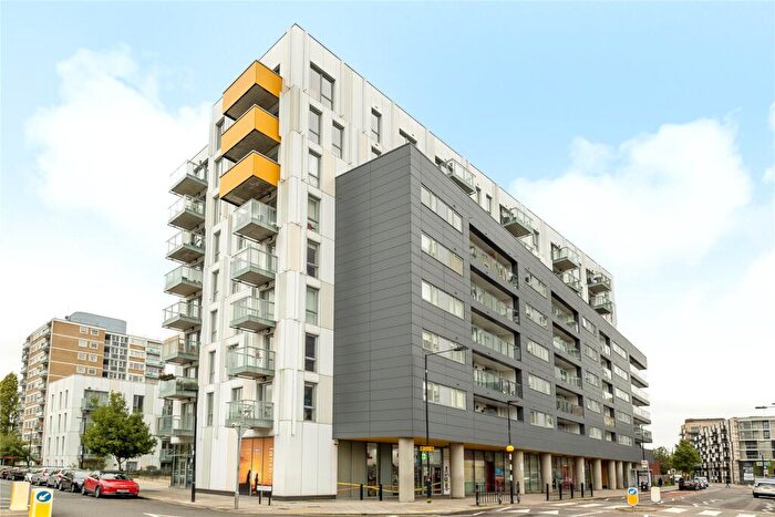 2 Bedroom Flat To Rent In Cordelia Street, London, E14