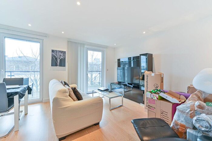 2 Bedroom Flat To Rent In Imperial Building, Woolwich Riverside, London, SE18