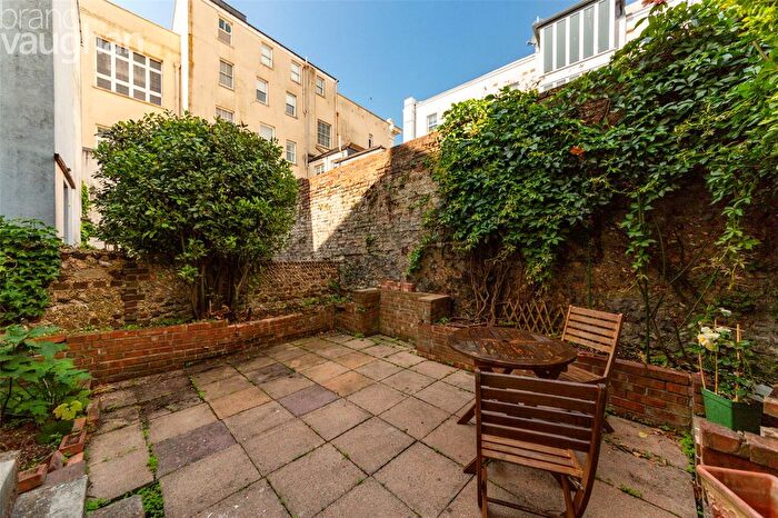 1 Bedroom Flat To Rent In Lansdowne Street, Hove, East Sussex, BN3