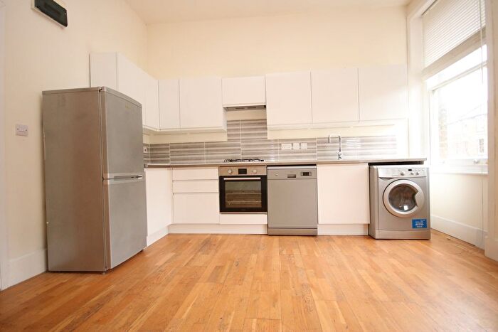 1 Bedroom Flat To Rent In Huddlestone Road, London, N7