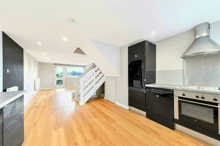 3 Bedroom Maisonette To Rent In Beaumont Walk, Belsize Park, London, NW3