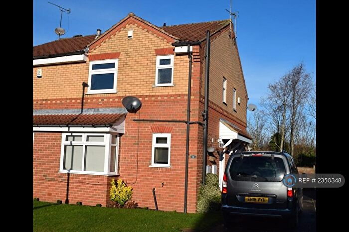 1 Bedroom Semi-Detached House To Rent In Plover Way, Leeds, LS27