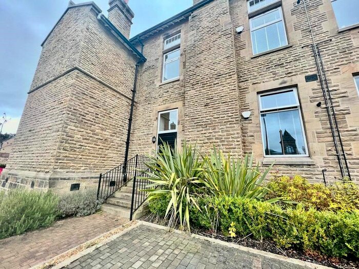 2 Bedroom Flat To Rent In Norwood Drive, Menston, Ilkley, West Yorkshire, Uk, LS29