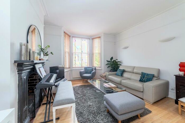 4 Bedroom Terraced House To Rent In Pattison Road, Hampstead, London, NW2