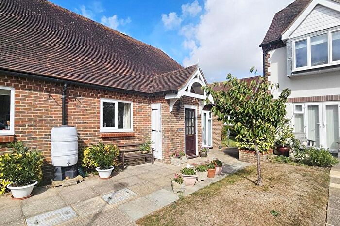2 Bedroom Bungalow For Sale In Arundel Road, Angmering, Littlehampton, West Sussex, BN16