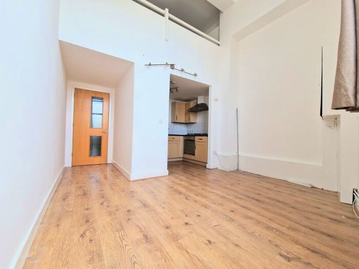 1 Bedroom Apartment To Rent In Freehold Street, Northampton, NN2