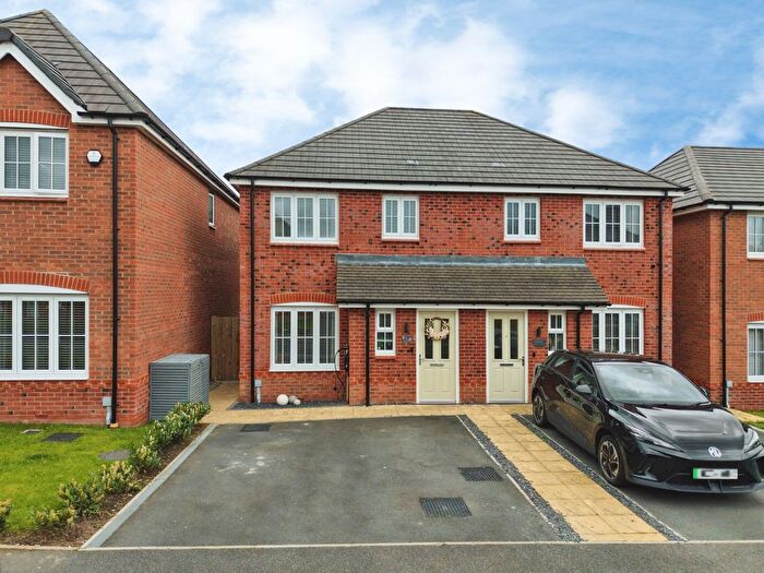 3 Bedroom Semi-Detached House For Sale In Senley Close, Sutton, St Helens, WA9