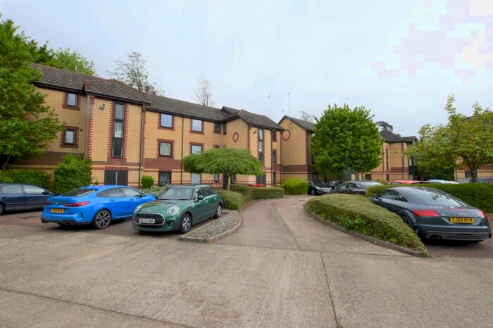 1 Bedroom Apartment To Rent In Landen Court, Finchampstead Road, Wokingham, RG40