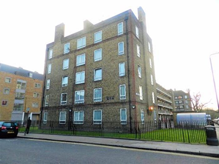 4 Bedroom Flat To Rent In Tent Street, London, E1