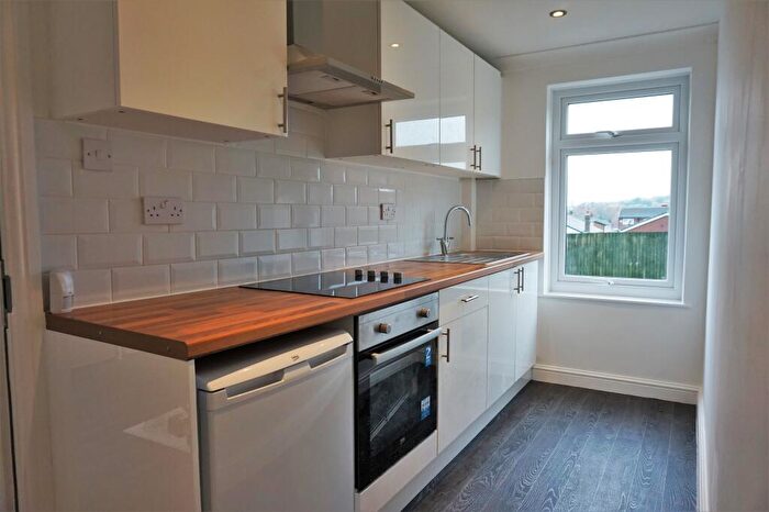 Studio To Rent In Holmsley Walk, Oulton, Leeds, LS26