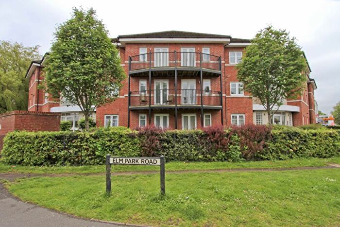 2 Bedroom Apartment To Rent In Viewpoint Court, Pinner, HA5