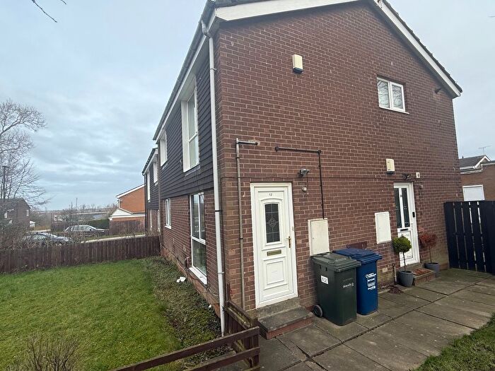 2 Bedroom Flat To Rent In Milverton Court, Newcastle Upon Tyne, NE3