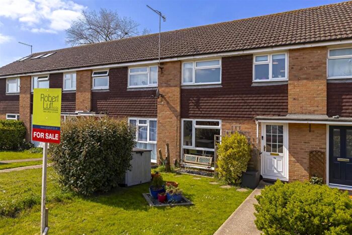 3 Bedroom Terraced House For Sale In Lenhurst Way, Worthing, BN13