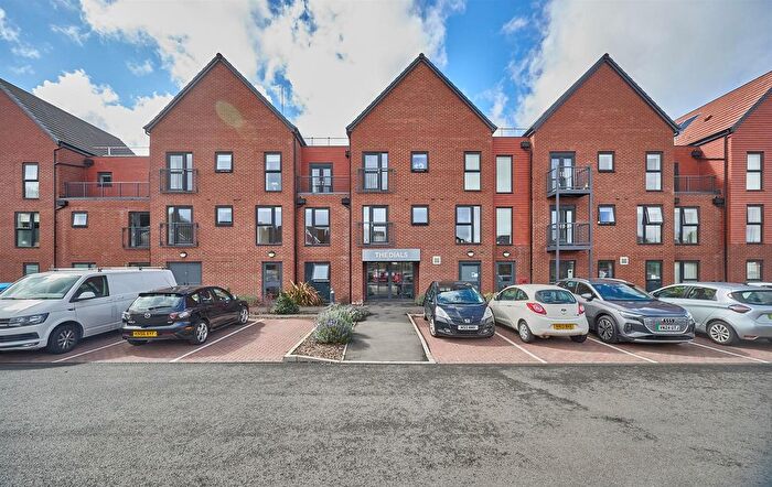2 Bedroom Flat For Sale In Alney House, Hinckley, LE10
