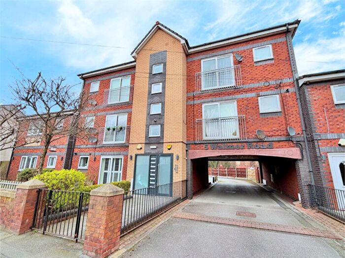 2 Bedroom Apartment For Sale In Walmer Road, Waterloo, L22