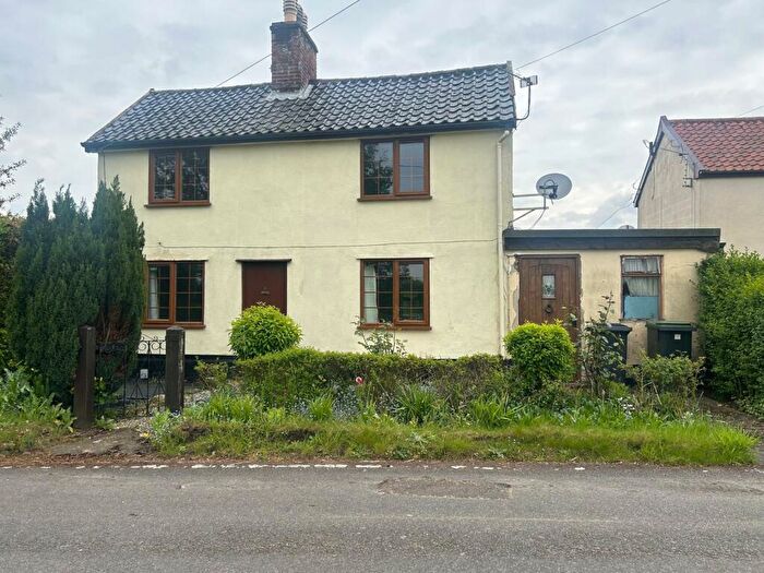 4 Bedroom Detached House For Sale In Bury Road, Wortham, Diss, IP22