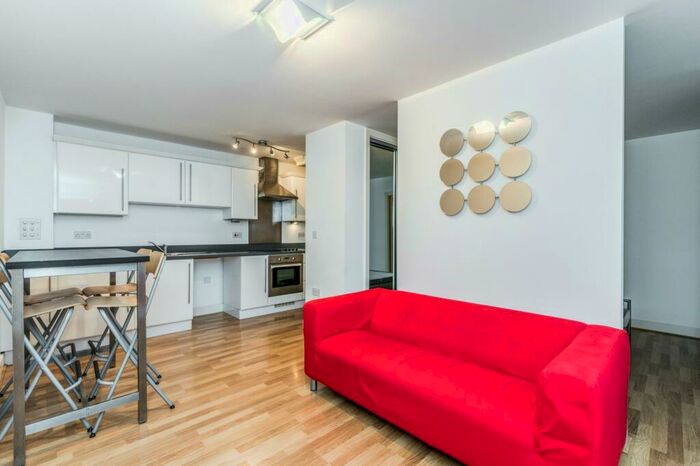 Property To Rent In Kimber House, High Street, Southampton, SO14