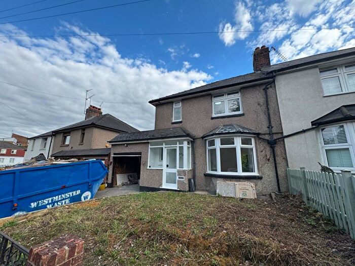 3 Bedroom Property To Rent In Heath Lane, Dartford, DA1