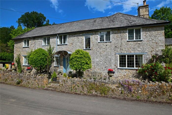 4 Bedroom House For Sale In Combpyne, Axminster, Devon, EX13
