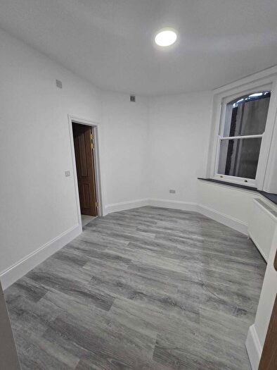 Studio To Rent In Cromwell Road, Hove, BN3