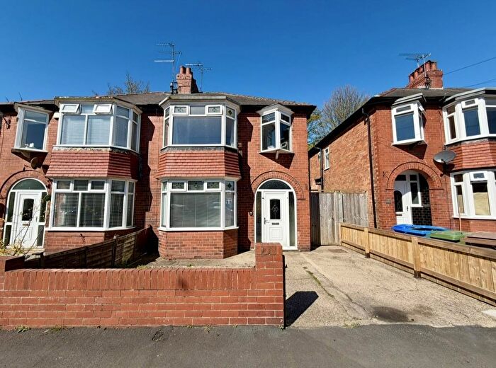 3 Bedroom Semi-detached House To Rent In Bed Semi-Detached House, St. Stephen Road, Bridlington, YO16