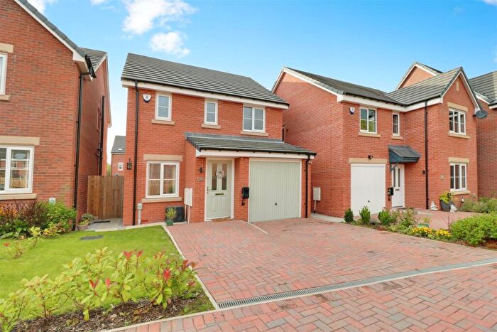 3 Bedroom Detached House For Sale In Bunkers Hill, Talke, ST7