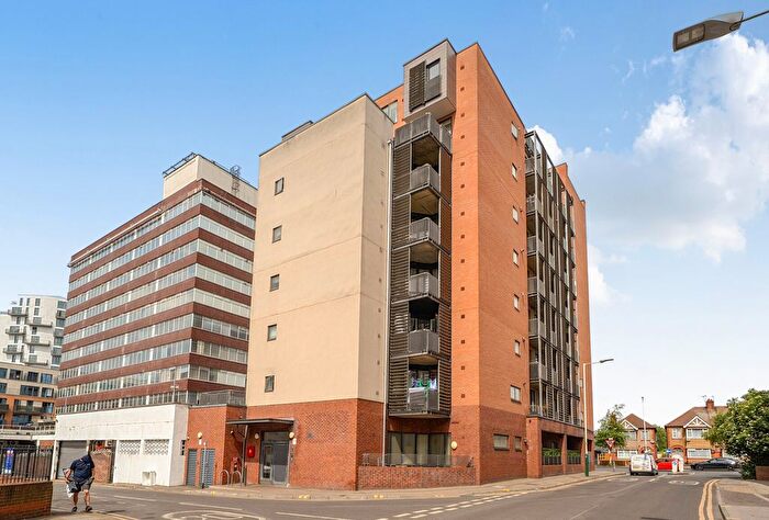 1 Bedroom Flat For Sale In Emma House, Market Link, Romford, RM1