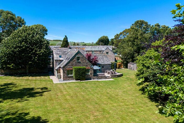4 Bedroom Detached House For Sale In Coach House, Nr Padstow, PL27