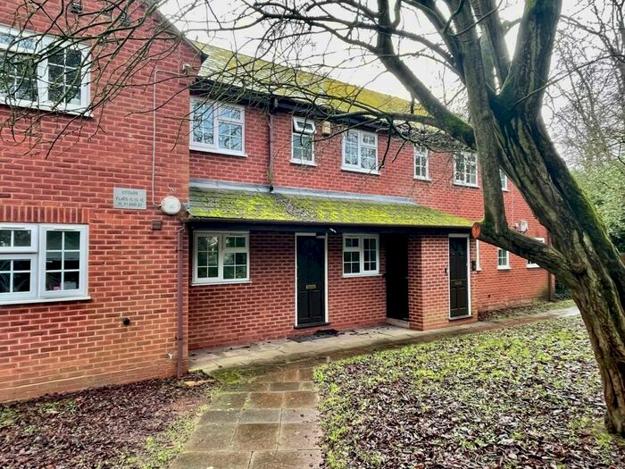 2 Bedroom Flat To Rent In Gilldown Place, Birmingham, B15