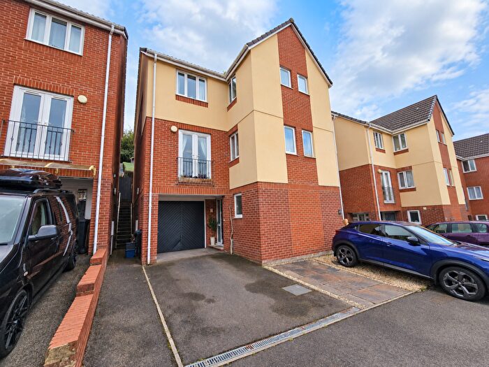 4 Bedroom Semi Detached House For Sale In Silverwood Heights, Barnstaple, Devon, EX32