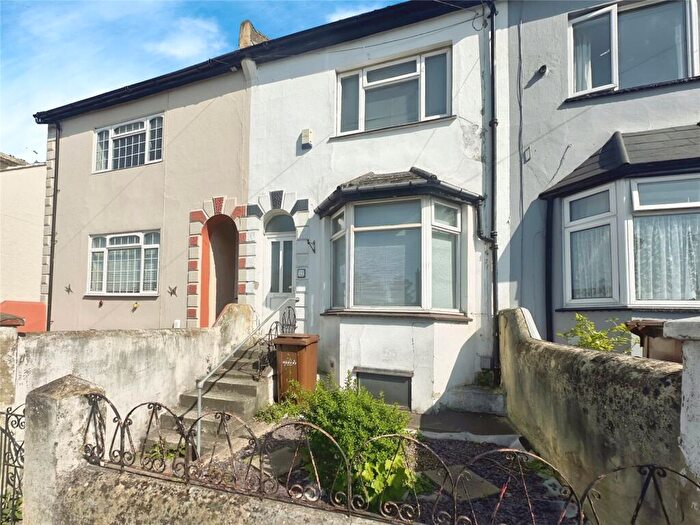 3 Bedroom Terraced House For Sale In Gillingham Road, Gillingham, Kent, ME7
