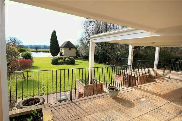 4 Bedroom Detached House To Rent In The Warren, Caversham, Reading, Berkshire, RG4