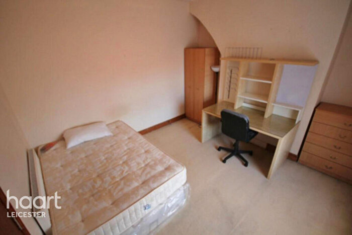 5 Bedroom Town House For Sale In Lincoln Street, Leicester, LE2