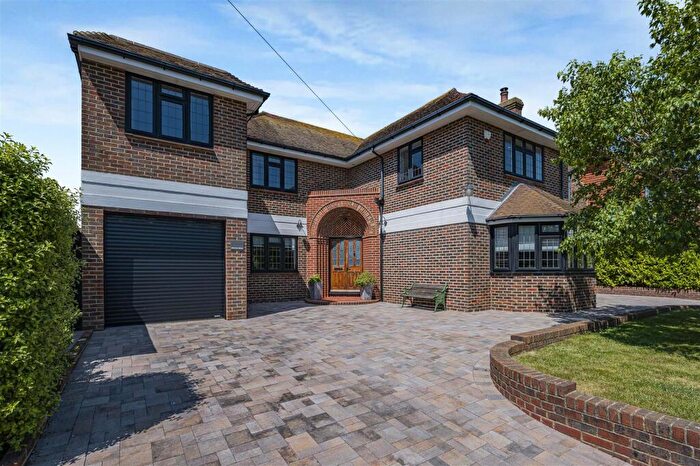 5 Bedroom Detached House For Sale In Beacon Road, Seaford, BN25