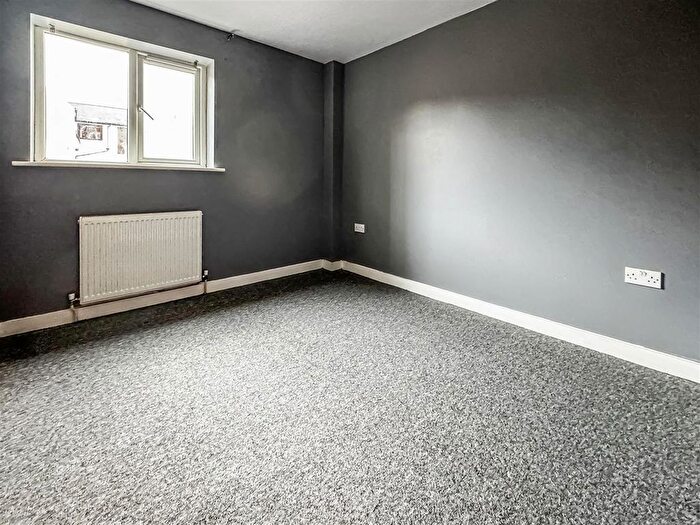 2 Bedroom Flat For Sale In Elm Grove, Southsea, PO5