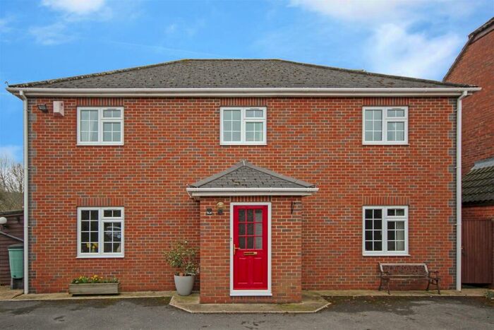 4 Bedroom Detached House For Sale In Warminster Road, South Newton, Salisbury, SP2