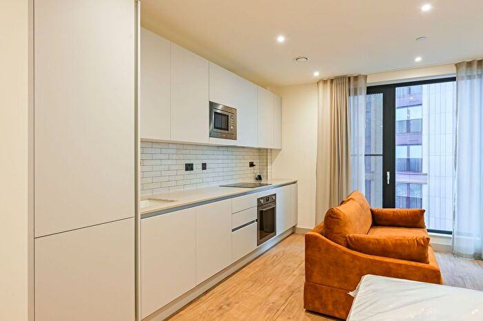 Studio To Rent In Selborne Road, Walthamstow, E17