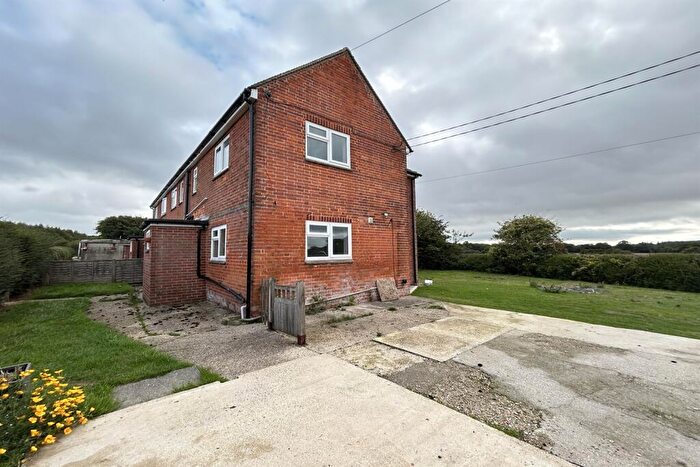 4 Bedroom Cottage To Rent In Oakley, Basingstoke, RG23