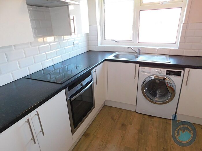 1 Bedroom Flat To Rent In Watt Close, Peterborough, PE4