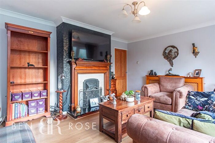3 Bedroom Detached Bungalow For Sale In Cumberland Avenue, Leyland, PR25